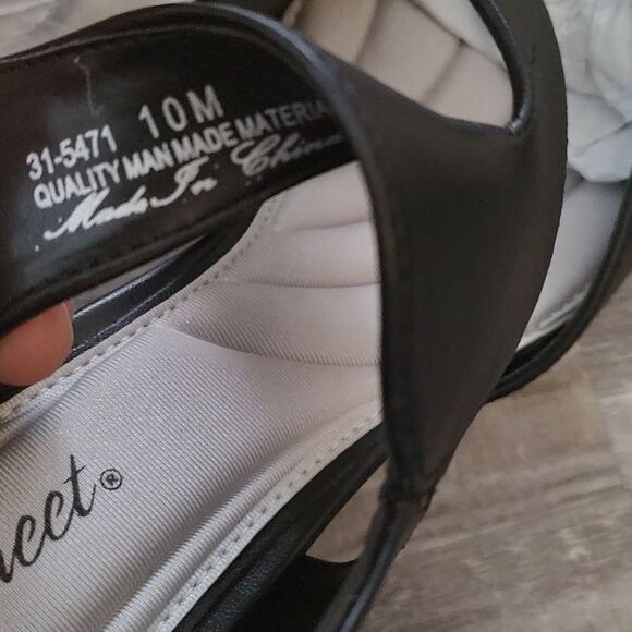 Easy Street Venue  black sandals  Sz 10 New - Picture 7 of 7